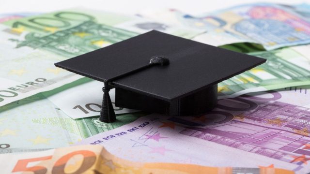 Επίδομα έως και 500 ευρώ για φοιτητές – Οι δικαιούχοι και η προθεσμία για τις αιτήσεις