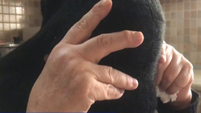 Ίλιον: «Χείμαρρος» αγάπης για τη γιαγιά που έκλεψε τρόφιμα – «Πουλήθηκα στον διάβολο για ένα δάνειο» (video)