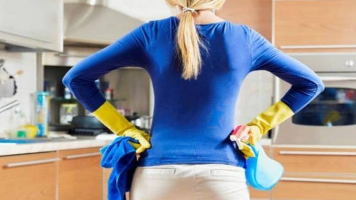 Καθαρισμός κεραμικής εστίας: Το έξυπνο tip για να την κάνετε σαν καινούργια!