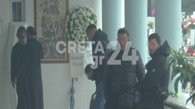 Χανιά: Θρήνος στο τελευταίο αντίο στον 22χρονο που καταπλακώθηκε από τοίχο στη Λάρισα (photos)