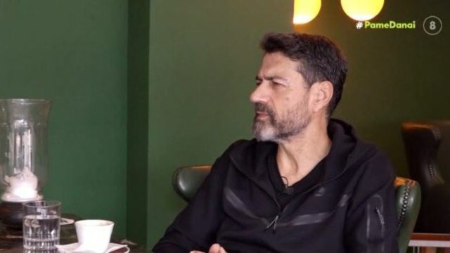 Κώστας Φαλελάκης: «Η μητέρα μου μπαινόβγαινε σε ψυχιατρείο – Ήμασταν τα παιδιά της τρελής»
