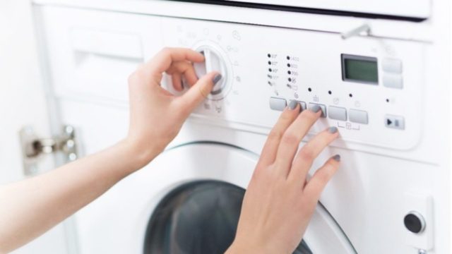 7 λάθη που πιθανότατα κάνεις όταν βάζεις πλυντήριο