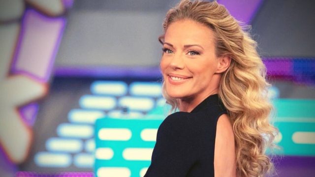 «Πάγωσε» η Ζέτα Μακρυπούλια μόλις της ανακοίνωσαν τα… μαντάτα