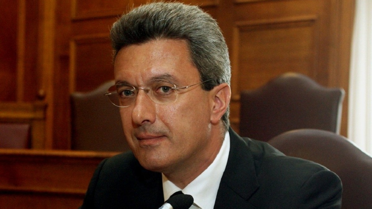 Ντόλτσε βίτα στην Αμερική: Αγνώριστος ο Νίκος Χατζηνικολάου πριν 18 χρόνια!