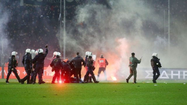 Οπαδική βία – Αυτά είναι τα νέα μέτρα: Κλείνουν όλοι οι σύνδεσμοι – Τέλος οι κουκούλες από τα γήπεδα (video)