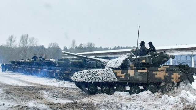 Ουκρανία: Σφοδροί βομβαρδισμοί στο Ντονέτσκ και εκρήξεις στο κέντρο της πόλης