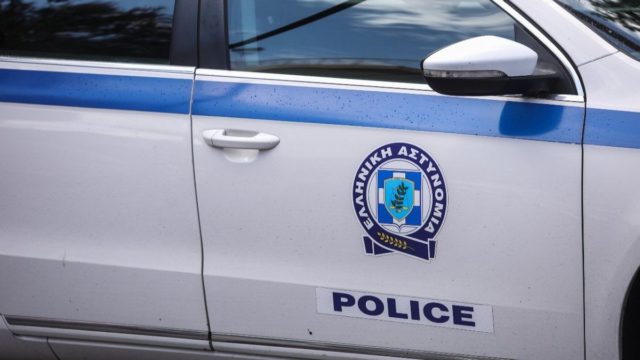 Σέρρες: Συνελήφθησαν ληστές που έκλεψαν μετρητά και αντικείμενα αξίας 125.000 ευρώ από ηλικιωμένη