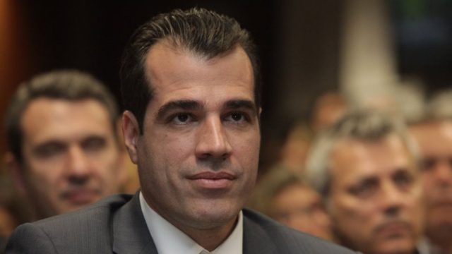 Θάνος Πλεύρης: Παρατείνεται η θητεία των επικουρικών – Προκηρύσσονται 4.000 θέσεων για νοσηλευτές