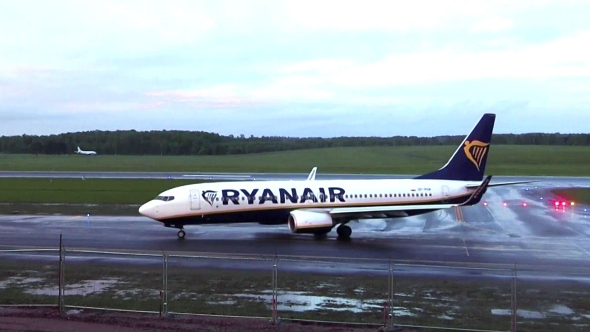 «Έσκασαν» τα νέα από τη Ryanair: Η είδηση που αφορά όλους τους Έλληνες