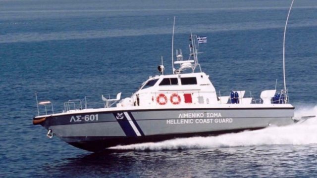 Σοκ στη Ραφήνα: Ξεβράστηκε πτώμα άνδρα σε παραλία