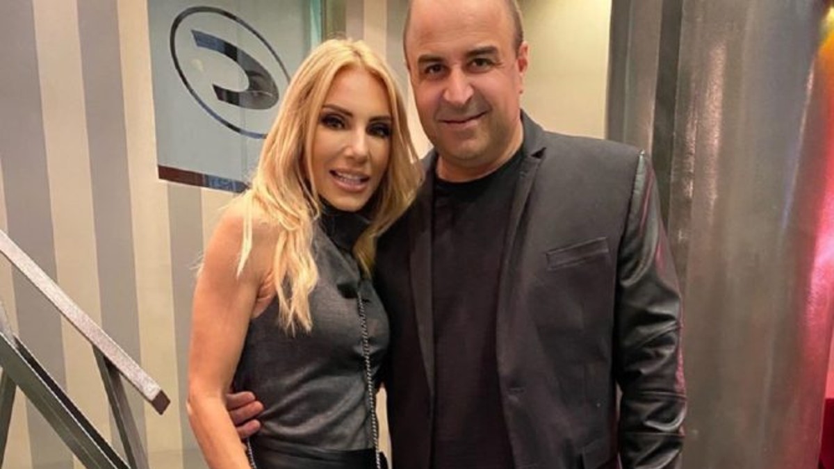 Τρισευτυχισμένοι Μάρκος Σεφερλής και Έλενα Τσαβαλιά: Το ανακοίνωσαν δημόσια με φωτογραφίες
