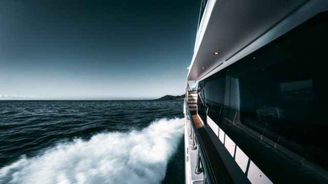 Ουκρανός επιχείρησε να βυθίσει το γιοτ του Ρώσου εργοδότη του, λόγω της εισβολής!