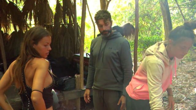 «Ξύλο» μεταξύ των παικτών στο Survivor και σοβαρός τραυματισμός (ΒΙΝΤΕΟ)