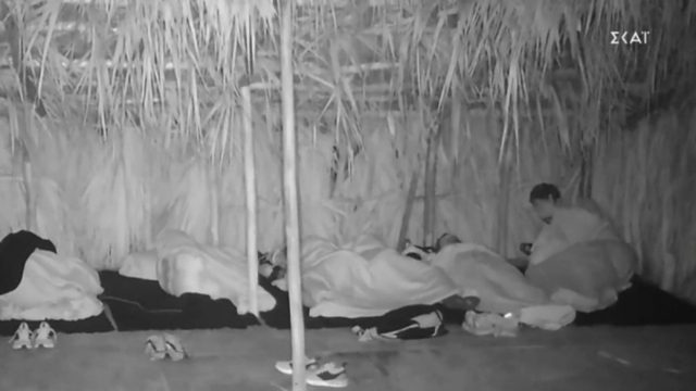 Survivor 5: Τρόμος στην ομάδα των Διάσημων – Έπεσε ποντίκι πάνω στο πρόσωπο του Απόστολου Ρουβά