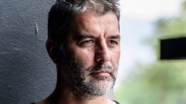 Βασίλης Μπισμπίκης: Ο λόγος που σταμάτησε το σχολείο – Δεν πάει το μυαλό σας