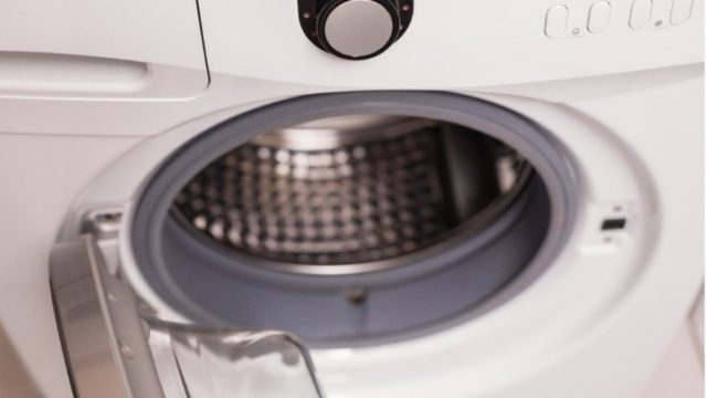 Τολμάς να το κάνεις; Αυτό το κόλπο θα σου δείξει πόσο αηδιαστικό είναι το πλυντήριό σου