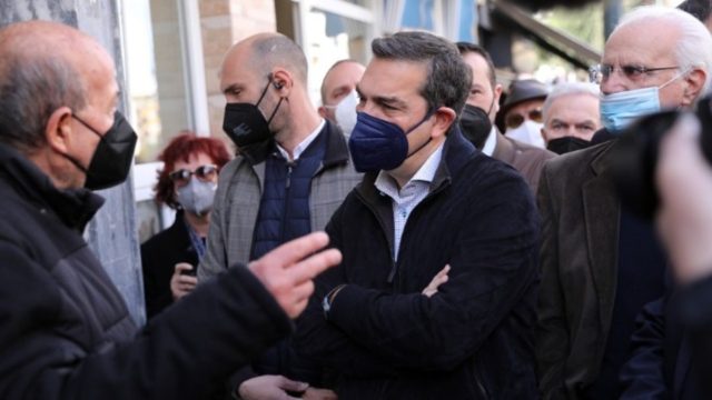 Νέα μετωπική Τσίπρα σε Μητσοτάκη: «Ο πρωθυπουργός δημιούργησε και πολλαπλασίασε την κρίση ακρίβειας με τις επιλογές του» (video)