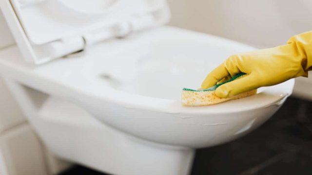 Το τέλειο καθάρισμα της τουαλέτας με μαγειρική σόδα