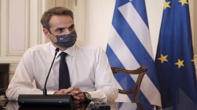 Κ. Μητσοτάκης στο υπουργικό: Μέτρα 4 δισ. ευρώ για τον εισαγόμενο πληθωρισμό σε 4 άξονες