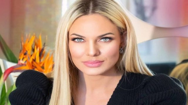 Σούσουρο με την ανάρτηση της Ιωάννας Μαλέσκου στα social media – Η φωτογραφία και το τρυφερό φιλί