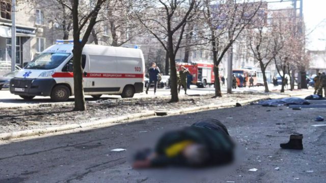 Πόλεμος στην Ουκρανία: Ρουκέτα χτύπησε συρμό του τραμ στο Κίεβο – Ένας νεκρός