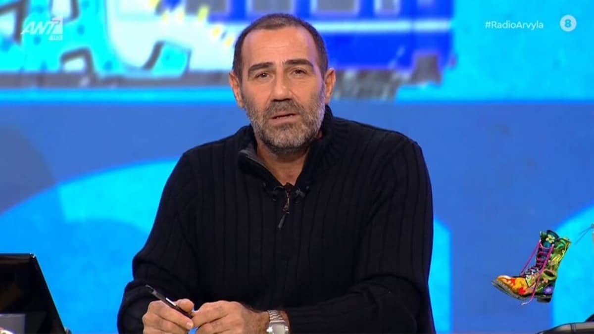 Σούσουρο με τον Αντώνη Κανάκη: «Θα βάλουμε για λίγο στην άκρη ότι νιώθουμε…»