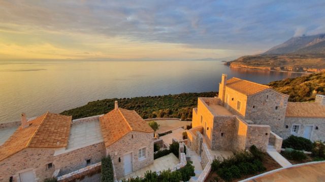 Τα Aria Hotels επεκτείνουν την παρουσία τους στη Μάνη με το πολυτελές «Ariá Estate Suites & Spa»