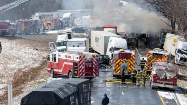 ΗΠΑ: Καραμπόλα 50 οχημάτων λόγω καταιγίδας χιονιού στην Πενσυλβάνια – Τουλάχιστον 3 νεκροί