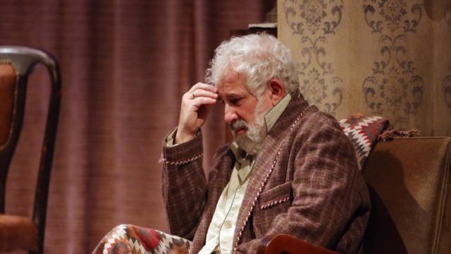 Δίκη Πέτρου Φιλιππίδη: «Θα τον δείτε και δεν θα το πιστεύετε!» – Τα προβλήματα υγείας του ηθοποιού