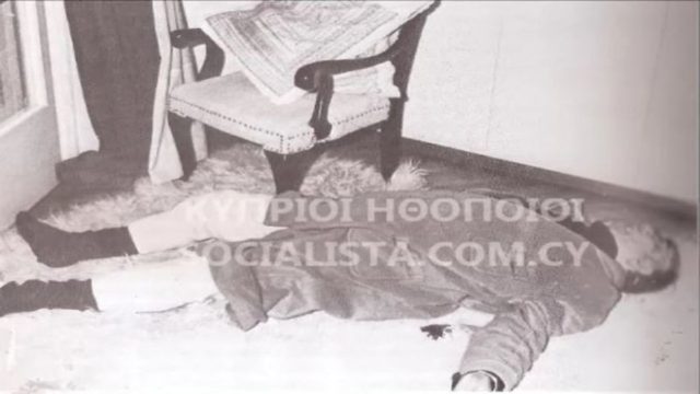 O Διονύσης Παπαγιαννόπουλος νεκρός μέσα στο σπίτι του! Με την ρόμπα ανοικτή μετά από νύχτα κόλαση!