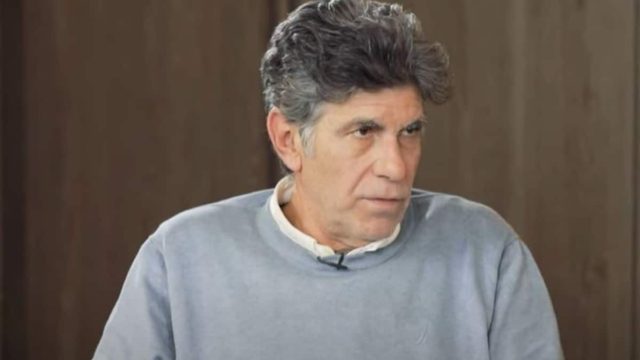 Συγκίνησε ο Γιάννης Μπέζος: «Όταν έχασα τους γονείς μου…»