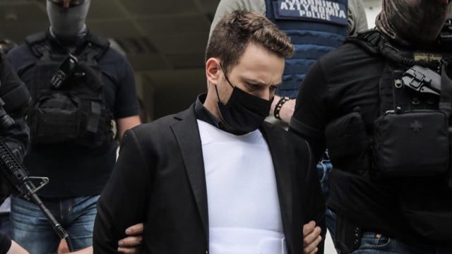 Έγκλημα στα Γλυκά Νερά: Απομονωμένος ο Μπάμπης Αναγνωστόπουλος – Το μεγάλο «φάουλ» που έκανε στο δικηγόρο του