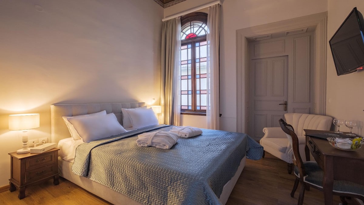 Agora Residence: Το ξενοδοχείο που βρίσκεται στην καρδιά της πόλης της Χίου είναι ιδανικό για τη διαμονή σας στο νησί