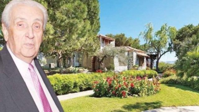 4.000.000 ευρώ: Η τεράστια βίλα του Δημήτρη Κοντομηνά στη Πελοπόννησο! Χτισμένη κυριολεκτικά πάνω στη θάλασσα
