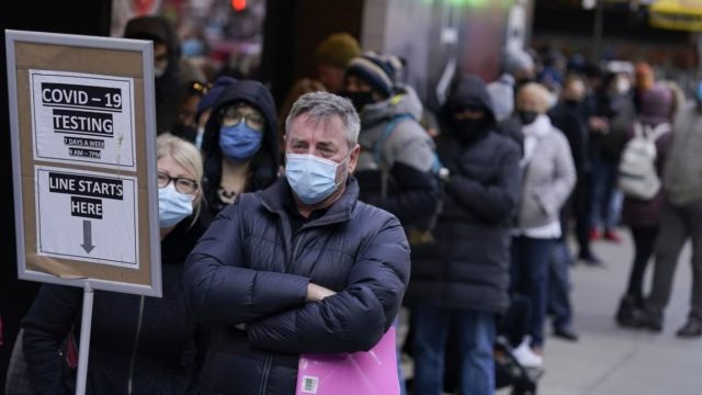 Κορωνοϊός – Η αγανάκτηση του ΠΟΥ δύο χρόνια μετά: «Ορίστε η πανδημία σας»