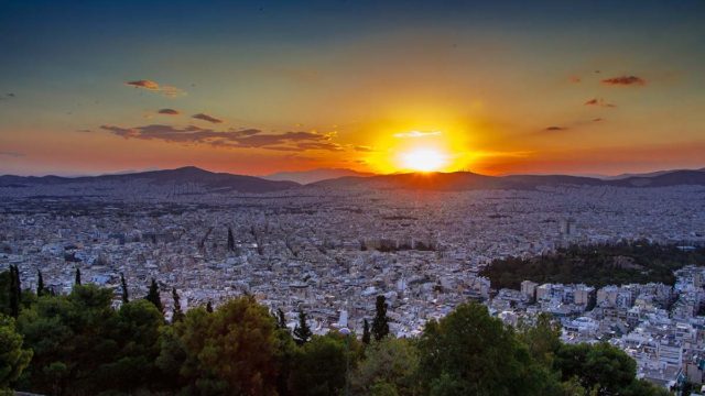 Η Φωτογραφία της Ημέρας: Μαγευτική ανατολή στον Λυκαβηττό