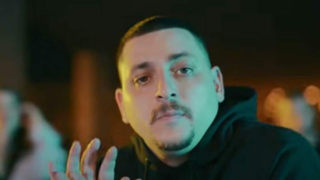 Mad Clip: Η αδερφή του ανέβασε βίντεο με το πρώτο της τραγούδι στο TikTok και έγινε viral (Videos)