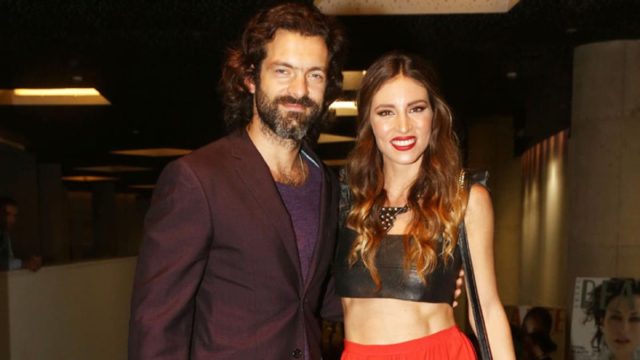 Ολόιδιος ο Φίλιππος Μιχόπουλος: Αυτός είναι ο αδελφός του και κουνιάδος της Αθηνάς Οικονομάκου