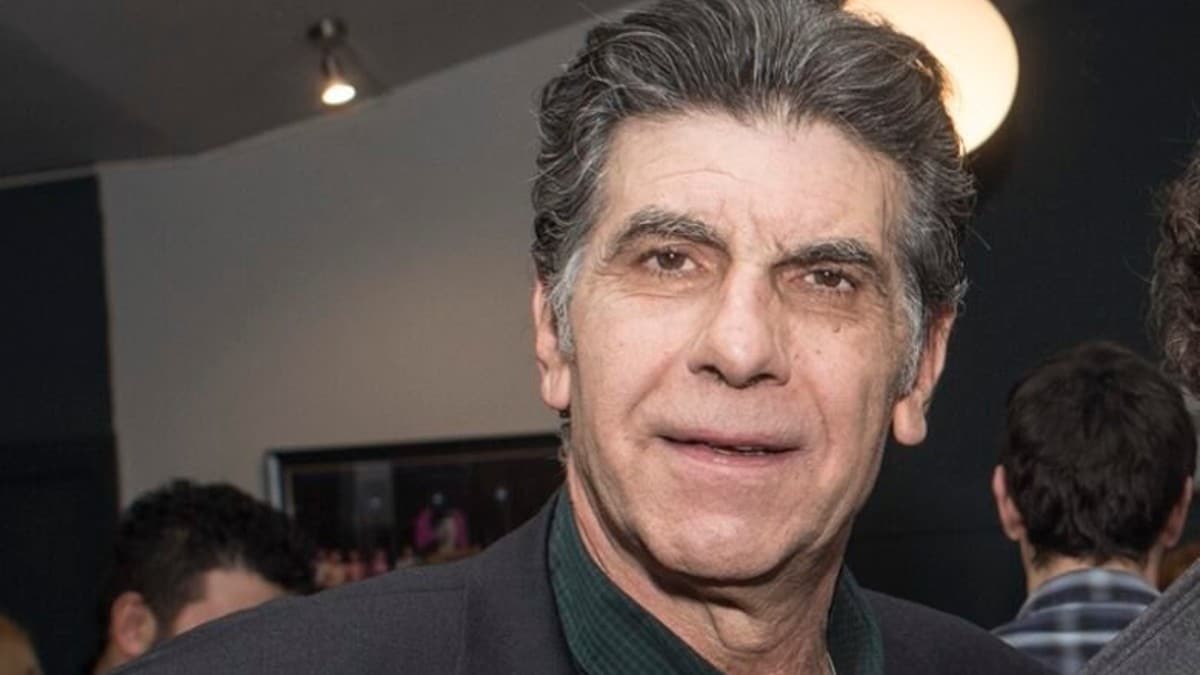 Κι όμως δεν είναι από την Αθήνα: Αυτή είναι η καταγωγή του Γιάννη Μπέζου
