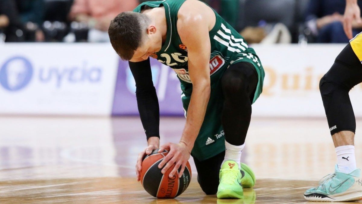 Euroleague: Ακόμα μία ήττα από Μακάμπι – Μόνο κέρδος ο Μαντζούκας