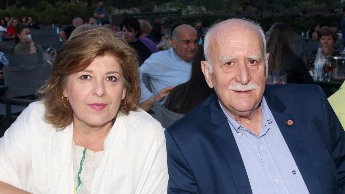 Είναι... φίλες με την νυν: Αυτή είναι η πρώτη σύζυγος του Γιώργου Παπαδάκη | Athens Magazine