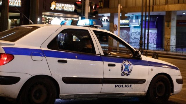 Φρίκη στην Κηφισιά: Οικιακή βοηθός φωτογράφιζε γυμνά τα παιδιά που πρόσεχε