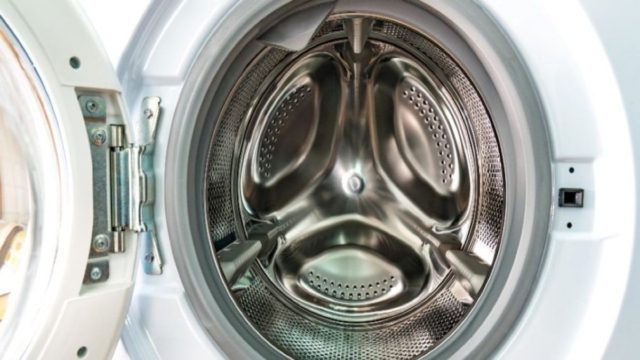 Το απόλυτο μυστικό των γιαγιάδων: Κάνε απολύμανση στο πλυντήριο ρούχων με μαγειρική σόδα