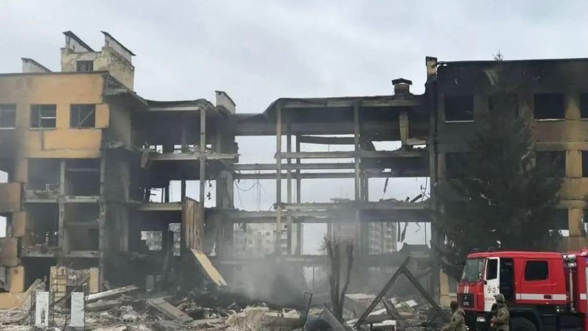 Ρωσική εισβολή στην Ουκρανία: Πάνω από 70 Ουκρανοί στρατιώτες νεκροί από ρωσική επίθεση σε στρατιωτική βάση