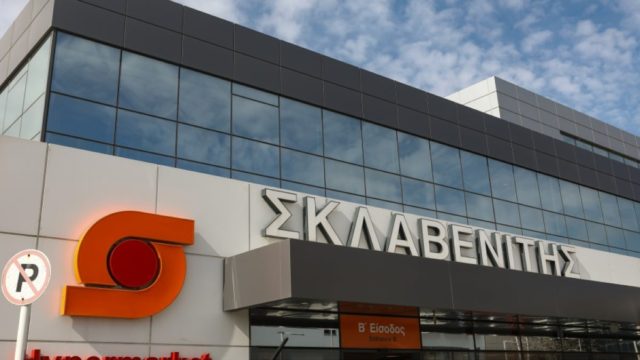 Έκτακτη απόφαση του Σκλαβενίτη: Αφορά 3 τρόφιμα που αγοράζουμε καθημερινά