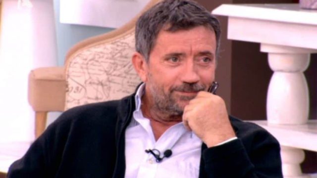 Στο χείλος του «γκρεμού» ο Σπύρος Παπαδόπουλος: Η γυναίκα που «σφράγιζε» την «καταστροφή» του