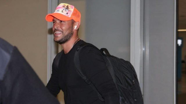 Survivor 5: Γύρισε στην Ελλάδα ο Σάκης Αρσενίου – «Σε αυτόν μίλησα για το τι γίνεται έξω…»