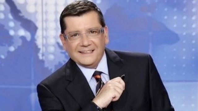 Θυμάστε τον δημοσιογράφο Θοδωρή Δρακάκη; Δείτε πώς είναι και τι κάνει σήμερα – Ο λόγος που εξαφανίστηκε από την τηλεόραση (photos)