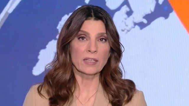 «Κόκκινος» συναγερμός στο σπίτι της Πόπης Τσαπανίδου: Έμαθε τα νέα η παρουσιάστρια