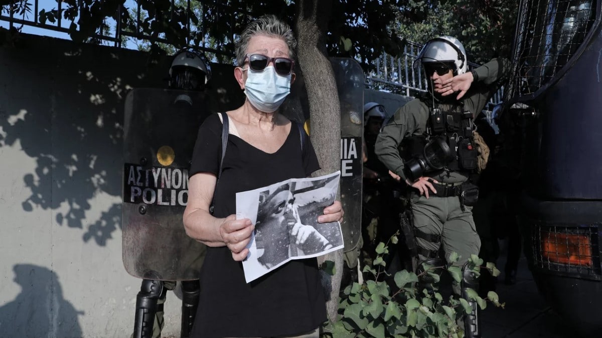 Βασίλης Δημάκης – Πως τον εντόπισαν: Η κινηματογραφική σύλληψη σε σπίτι στον Πειραιά και η ανακοίνωση της ΕΛ.ΑΣ